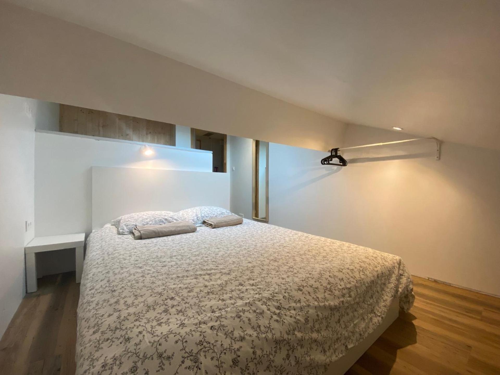 Bohobos Hostel Antibes Esterno foto